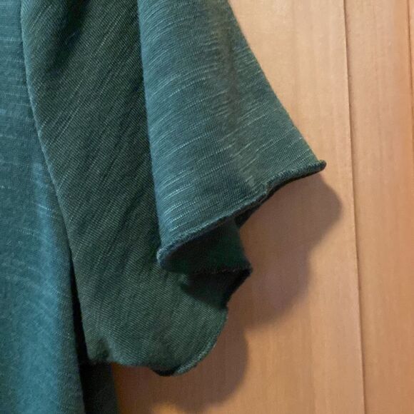 Long army green dress with detailed neckline and cap sleeves Size M - Picture 5 of 8